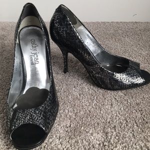 Cathy Jean 4 inch stilettos Size 6